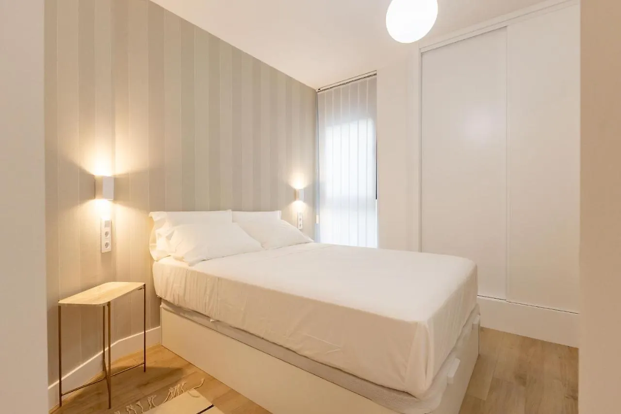 Jardines Del Valle, Historical Center, 5 Pax Seville Apartment
