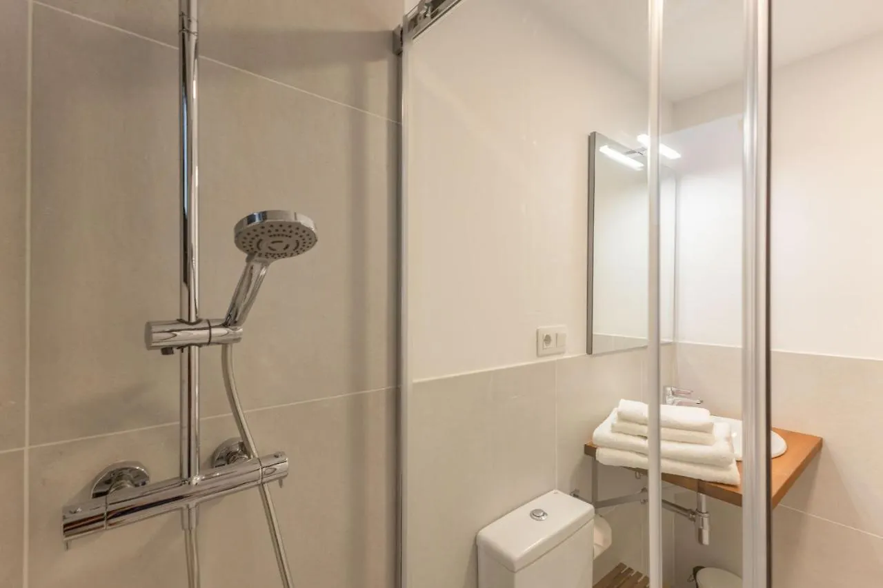 Apartment Jardines Del Valle, Historical Center, 5 Pax Seville